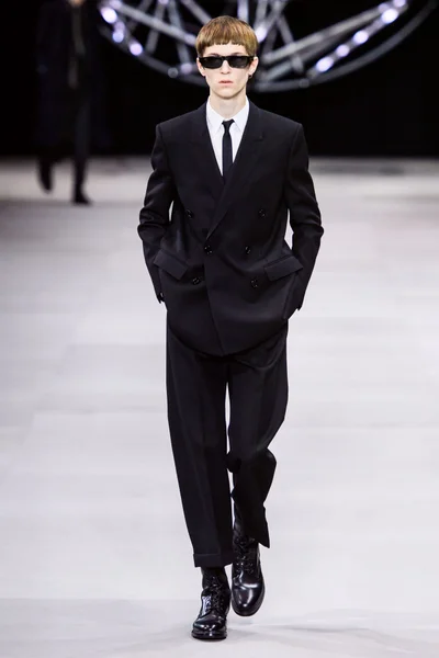 Look 1